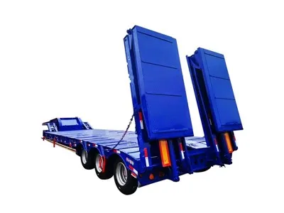 3-osiowa przyczepa niskopodwoziowa o ładowności 70 ton, z odłączaną gęsią szyją